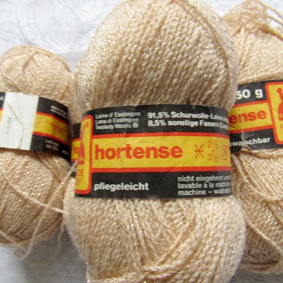 lot of 4 Esslinger Wolle Yarn, Beige, 50g(each),91.5% wool,8.5% lurex. - Picture 1 of 3